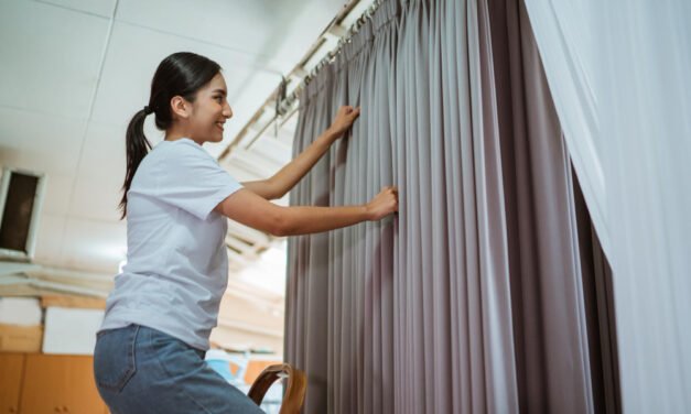 10-Foot Ceiling Curtains: How to Choose the Perfect Length