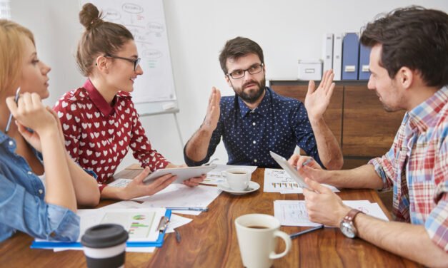 Common Mistakes in Group Discussion and How to Avoid Them