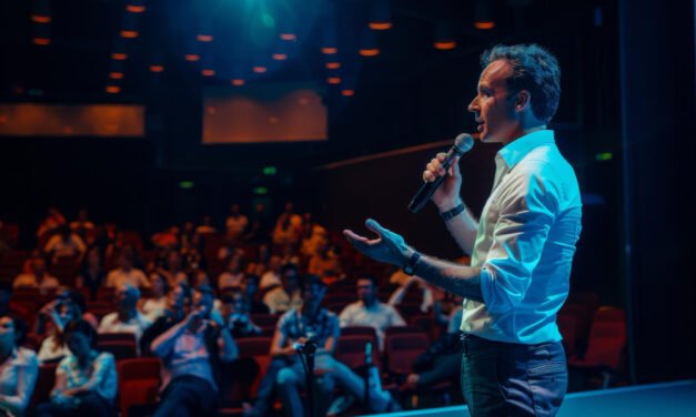 Mastering the Mic: Public Speaking Tips That Actually Work