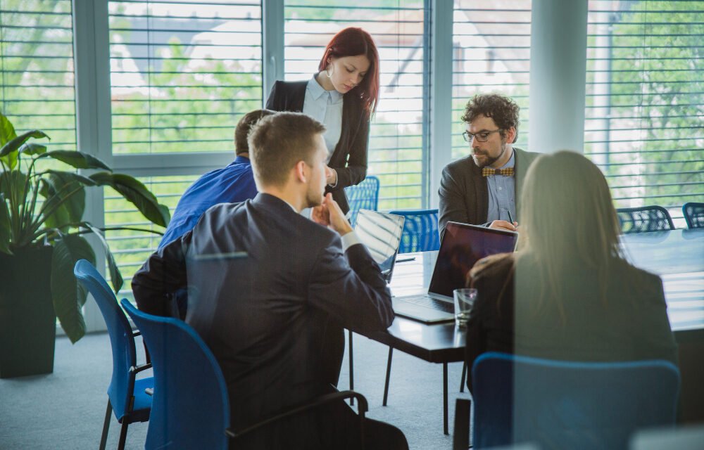 Recruiters Role in Group Discussion : What And How to Deliver