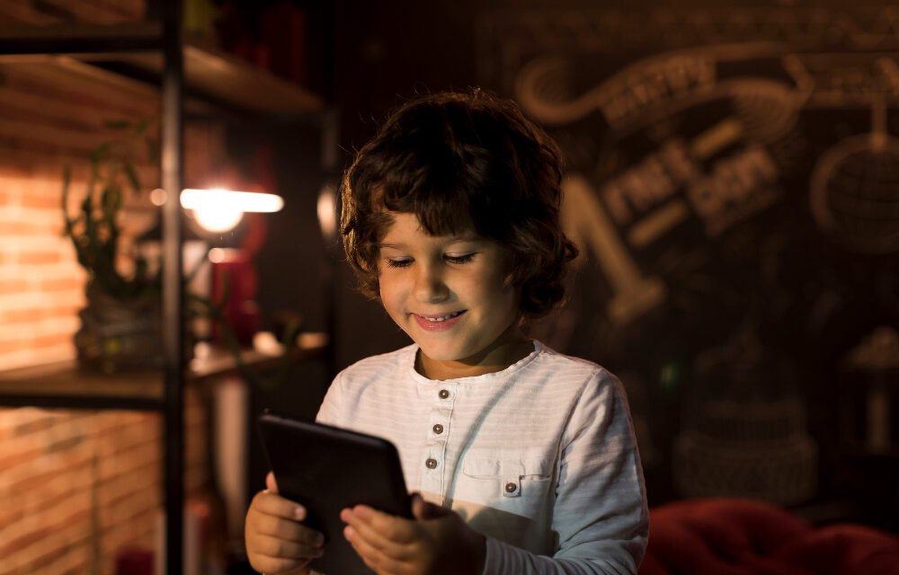 Screen Time Limits: A Parent’s Guide to Mobile Use in Children