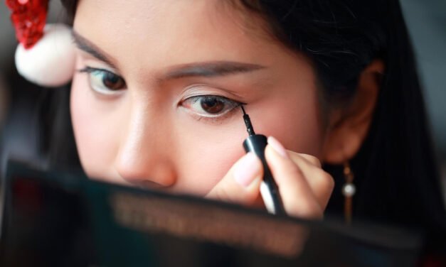 Homemade Eyeliner: Safe, Affordable and Customizable