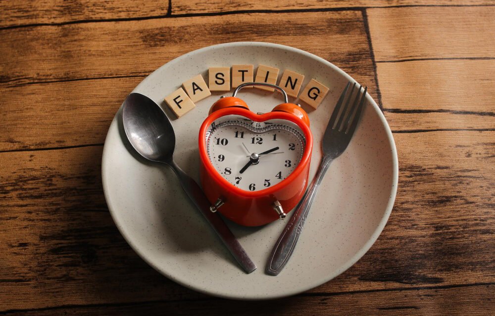 The Truth about Intermittent Fasting: Benefits and Drawbacks