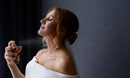 Perfume Tips: A Woman’s Guide to the Perfect Fragrance