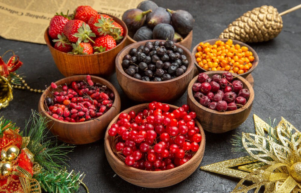 Food Trends for Diet: 7 Super Berries for Immunity & Brain Boost