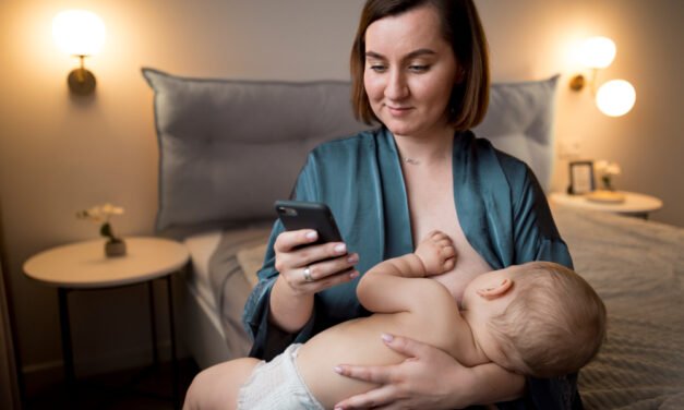 Formula and Breastmilk Debunked: Busting the Top 10 Myths