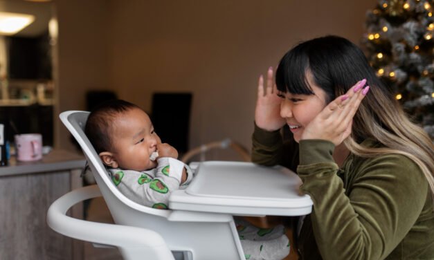 Time for Your Toddler While Caring for Newborn