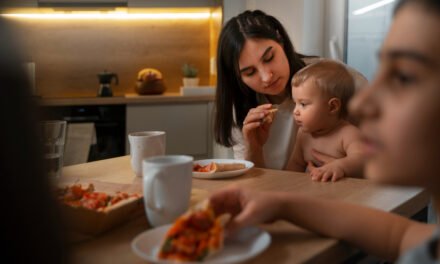 7-8-Month Baby Meal Guide: What to Feed from Morning to Night