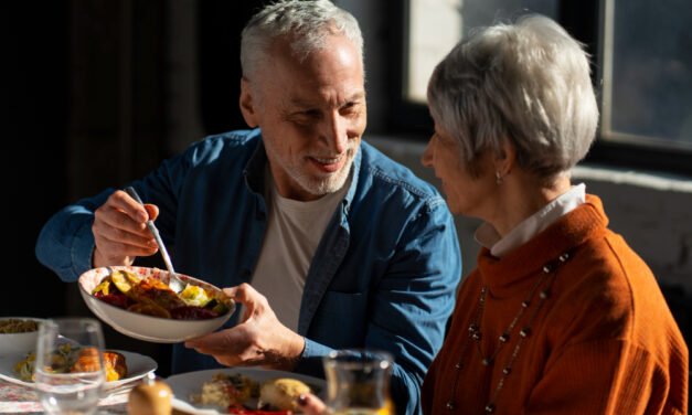 From Breakfast to Dinner: Food Habits and Health Tips for Seniors