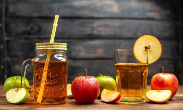 Natural Summer Drinks: Wood Apple Vs Aam Panna