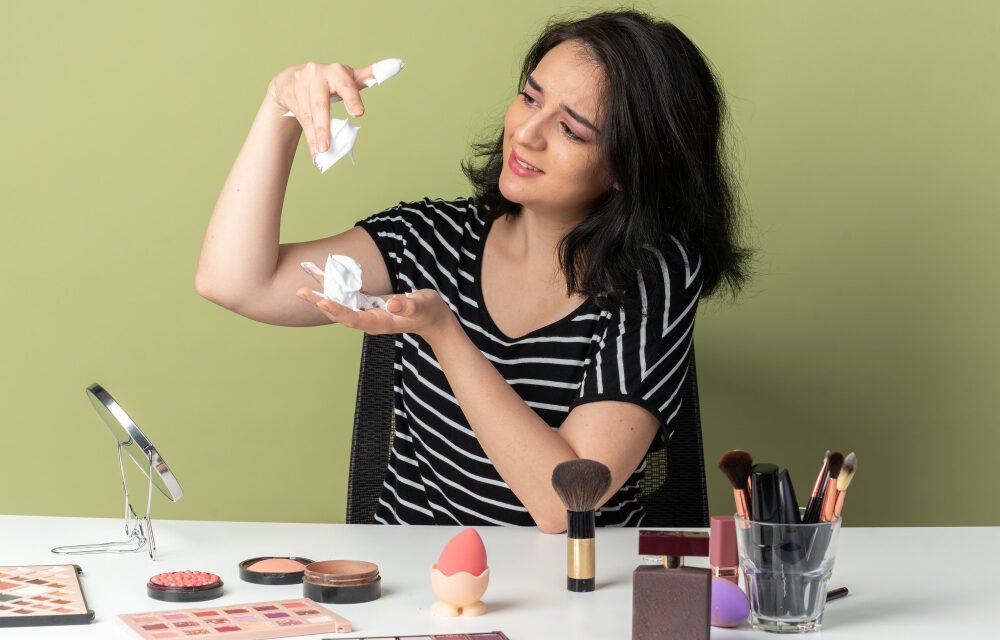 Daily Makeup: 8 Skin Protection Tips from Dermatologist