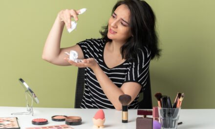 Daily Makeup: 8 Skin Protection Tips from Dermatologist