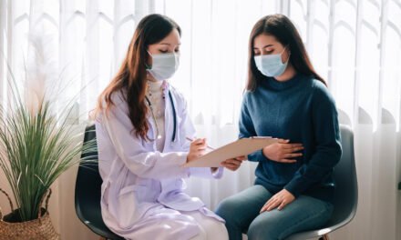 Fatty liver signs on hands? Don’t ignore, see a doctor!