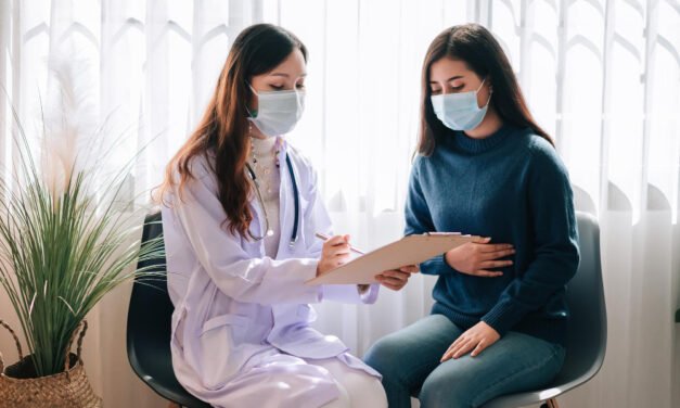 Fatty liver signs on hands? Don’t ignore, see a doctor!