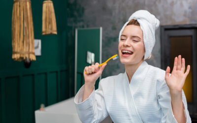 Natural Teeth Whitening: 6 DIY Ways That Work