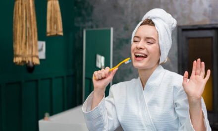 Natural Teeth Whitening: 6 DIY Ways That Work