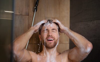 Morning vs Night Shower: What Microbiologists Recommend