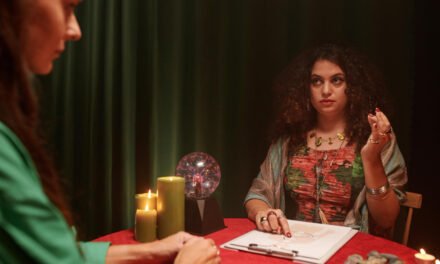 Building Trust with Tarot Clients: Tips for Professionals