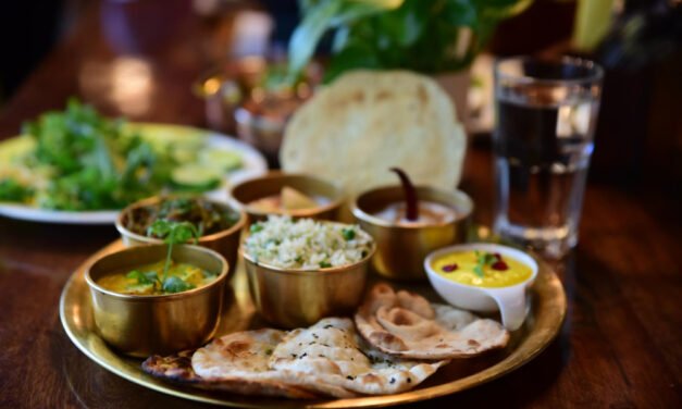 Indian Street Food: 8 Healthy Picks to Enjoy Guilt-Free