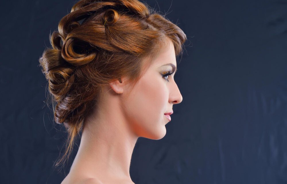 Easy Hairstyles That Instantly Glam Up Your Everyday Look