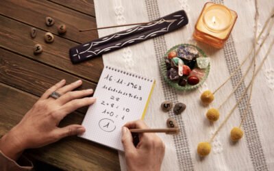 Tarot Trends 2026: Why Readers Are Embracing Modern Tarot Decks