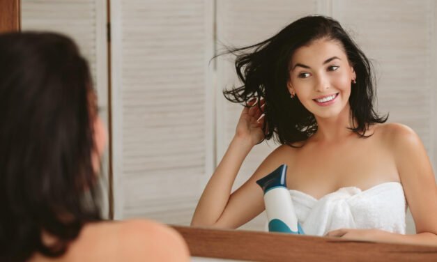 Simple Hair Care Habits That Reduce Hair Fall Over Time