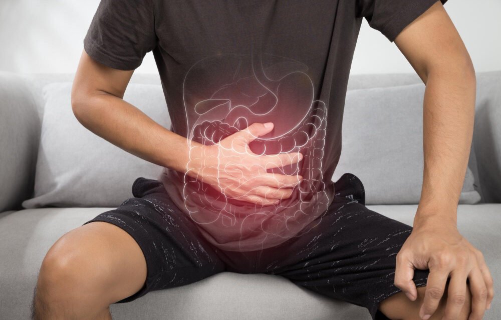 Gastroenterologist Warns: 3 Snacking Habits Damage Gut health